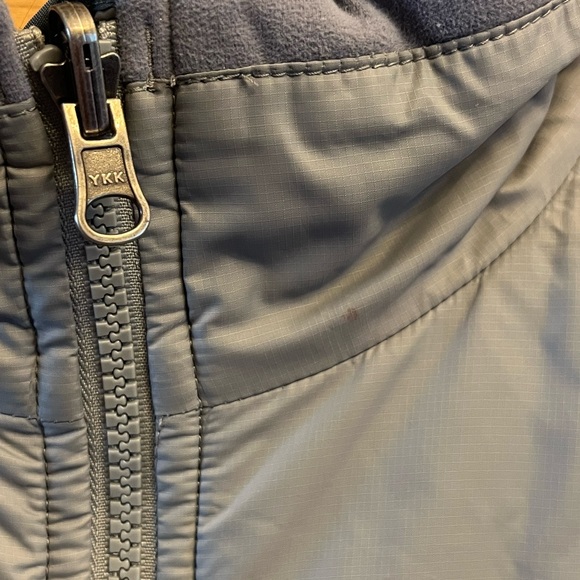 Quilted ladies Marmot jacket - Picture 3 of 5